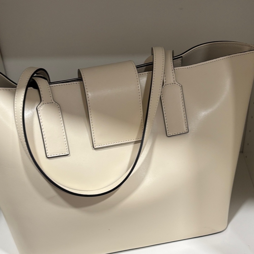 Mario Valentino Cream Tote with Gold Accent - Picture 6 of 7